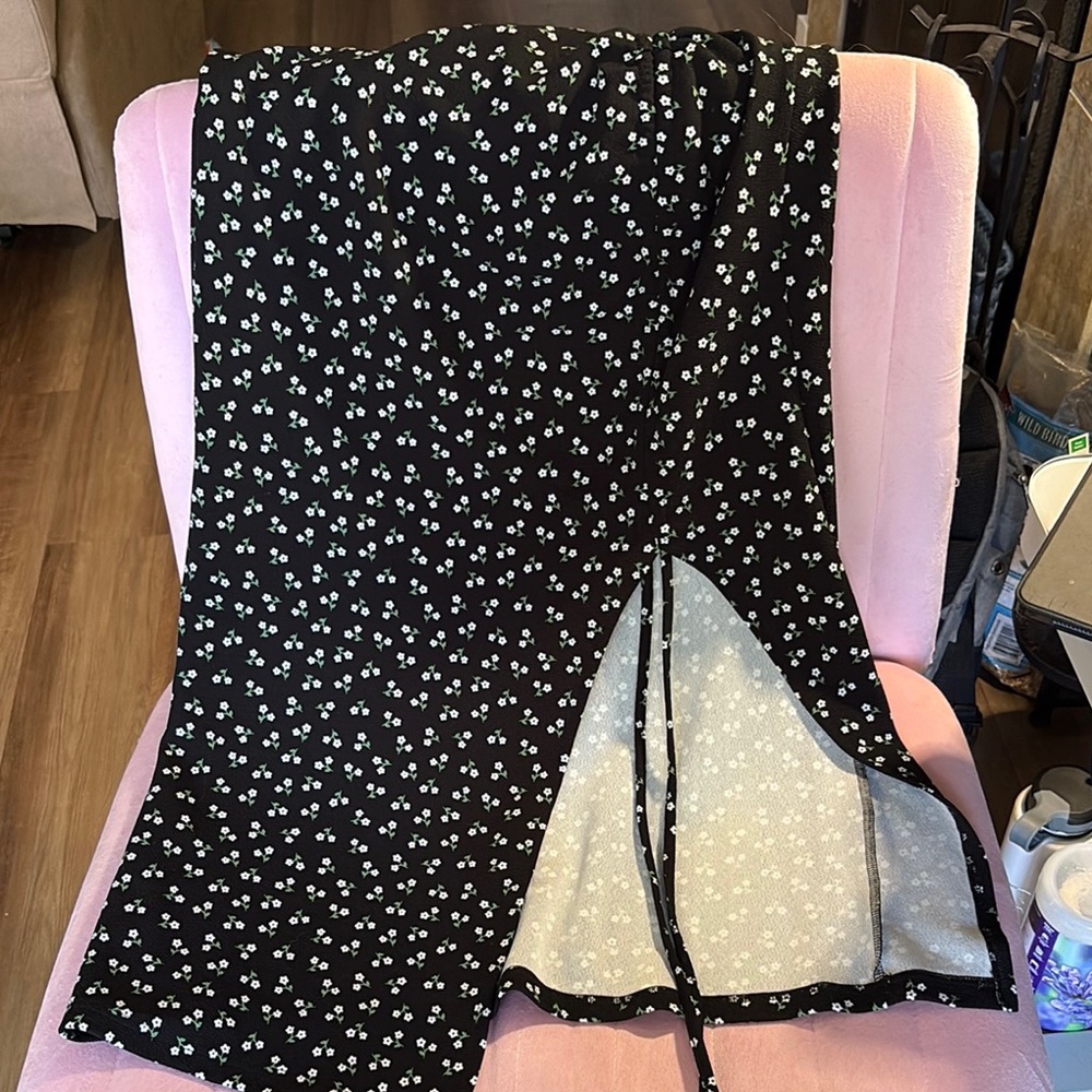 SHEIN Black Floral Waistband